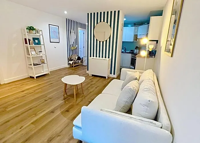 Bajo Reformado Con Terraza En *